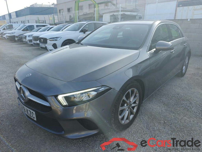 MERCEDES-BENZ Clase A / 2018 / 5P / berlina con portón A 180 d #1