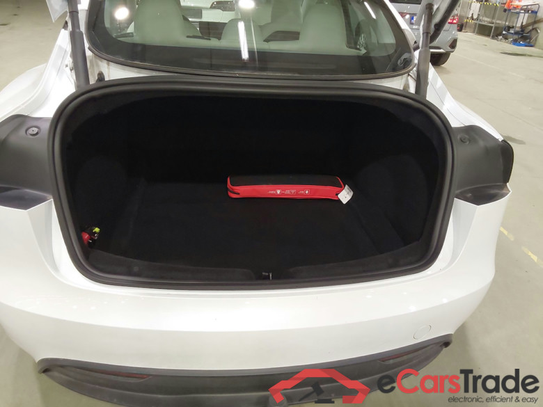TESLA MODEL 3 BEV RWD AUTO #3