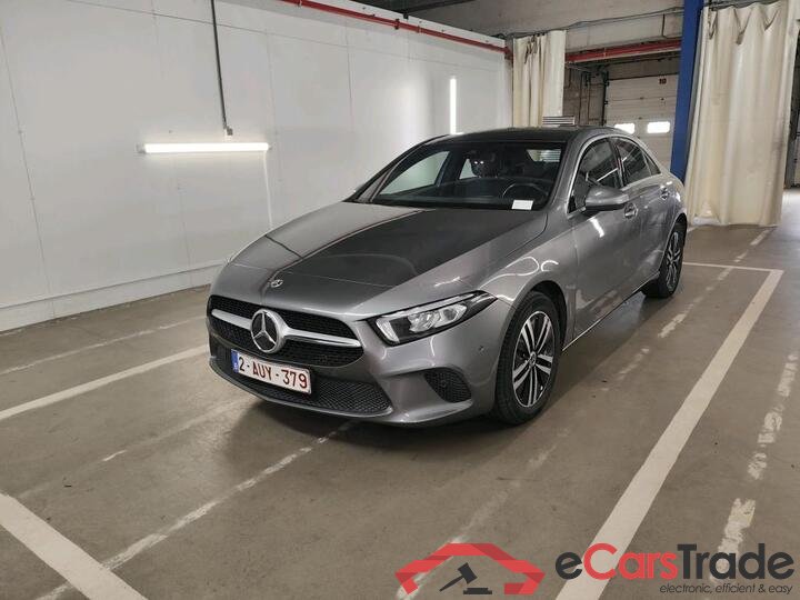 Mercedes A-Klasse Limousine A-Klasse Limousine A 250e Business Solution (PHEV) 160kW/218pk  4D/P Auto-8