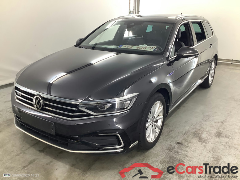 VOLKSWAGEN PASSAT VARIANT 1.4 TSI MSQ VARIANT GTE BUSINESS #1