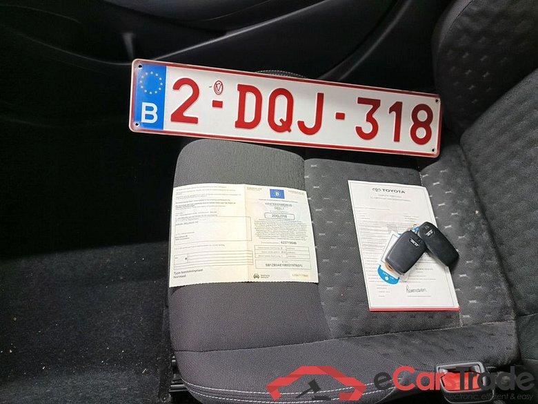 Toyota Corolla Touring Sports 1.8 Hybrid Dynamic e-CVT 5d #4