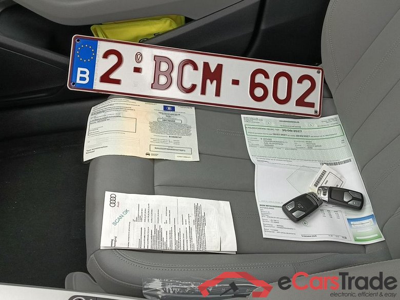 Audi A5 Sportback 30 TDI S tronic Bus Ed Advanced 5d #4