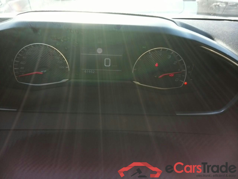 Peugeot 2008 1.2 Puretech LED Navi Klima PDC ... #6