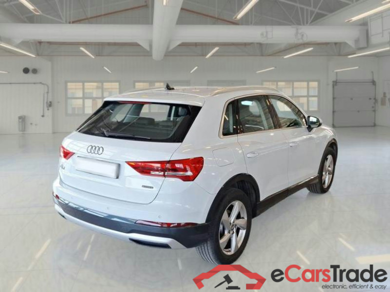 AUDI Q3 / 2018 / 5P / SUV 40 TDI QUATTRO S TRONIC BUSINESS ADVANCE #2