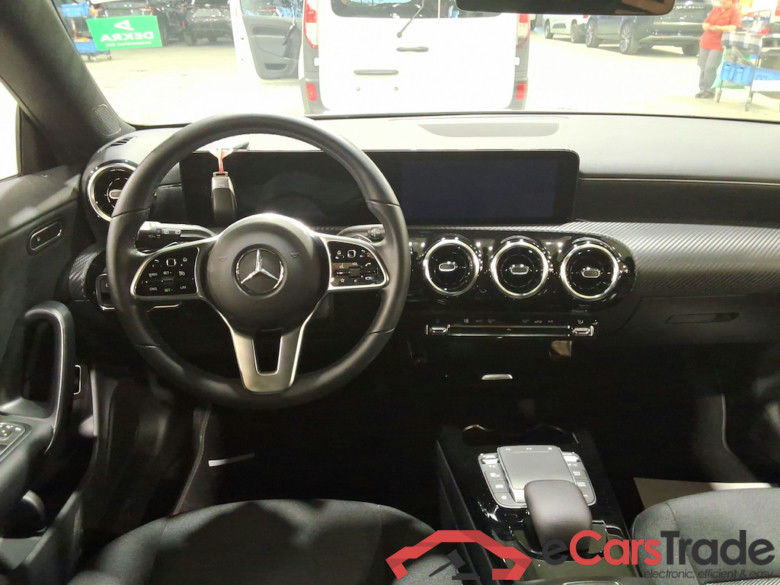 MERCEDES-BENZ CLA SHOOTING BRAKE 2.0 CLA 180 D BUSINESS SOLUTION DCT #6