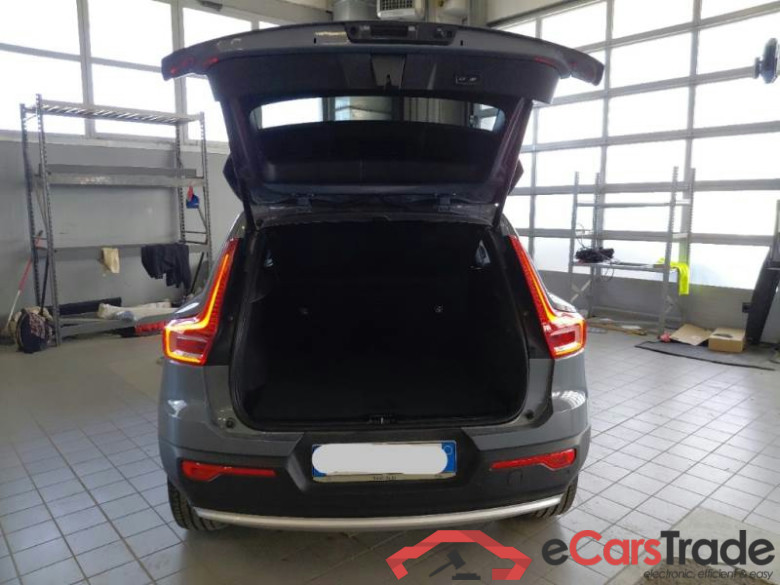VOLVO XC40 / 2021 / 5P / SUV T5 RECHARGE PLUG-IN AUTO CORE #5