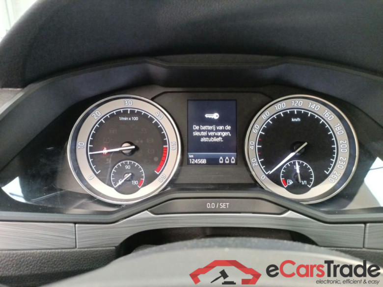 Skoda Superb Combi 1.6 CRTDI 88kW DSG7 Ambition 5d #6