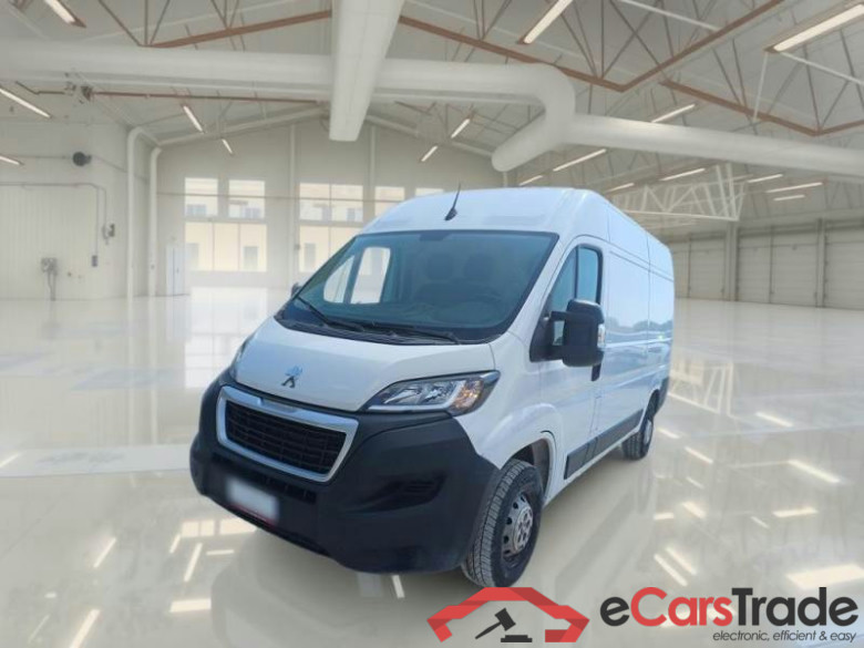 PEUGEOT BOXER / 2014 / 4P / FURGONE 333 L2H2 2.2 BLUEHDI 140CV SeS #1