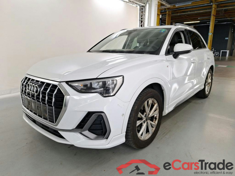 AUDI Q3 2.0 35 TDI S TRONIC S LINE BUSINESS EDIT #1