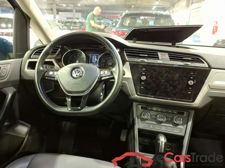 VOLKSWAGEN TOURAN - 2015 1.5 TSI ACT Trendline OPF DSG #6