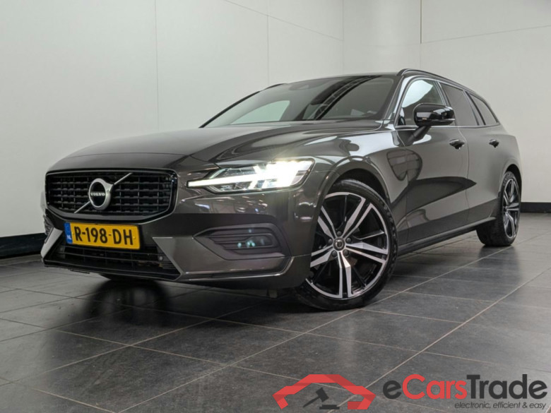 VOLVO V60 2.0 B3 Mom. Adv. #1