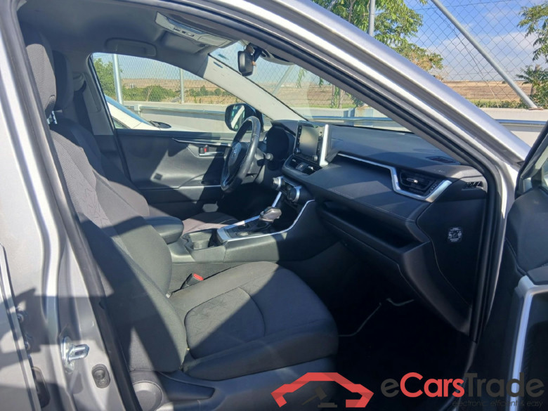 TOYOTA Rav4 / 2018 / 5P / todoterreno 2.5l 220H Advance #6