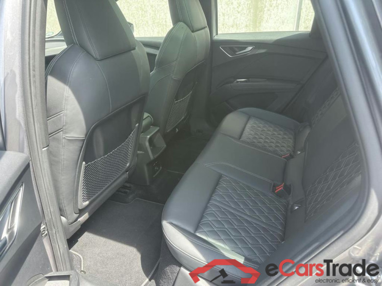 AUDI Q4 e-tron 82 kWh 50 Quattro S line #4