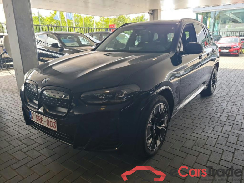 BMW IX3 80KWH AUTO
