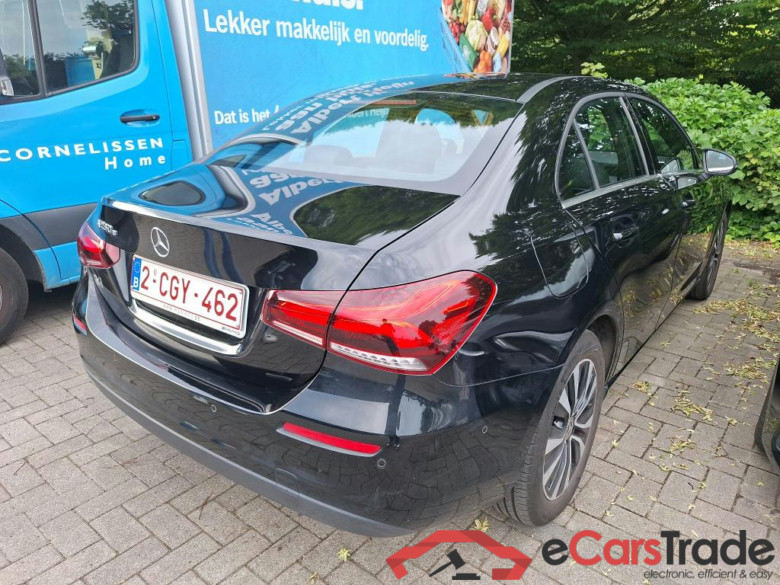 MERCEDES-BENZ A-CLASS LIMOUSINE 1.3 A 250 E BUSINESS SOLUTION DCT #4