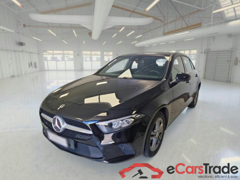 MERCEDES-BENZ CLASSE A / 2018 / 5P / BERLINA A 250 E EQ-POWER AUTO BUSINESS EXTRA