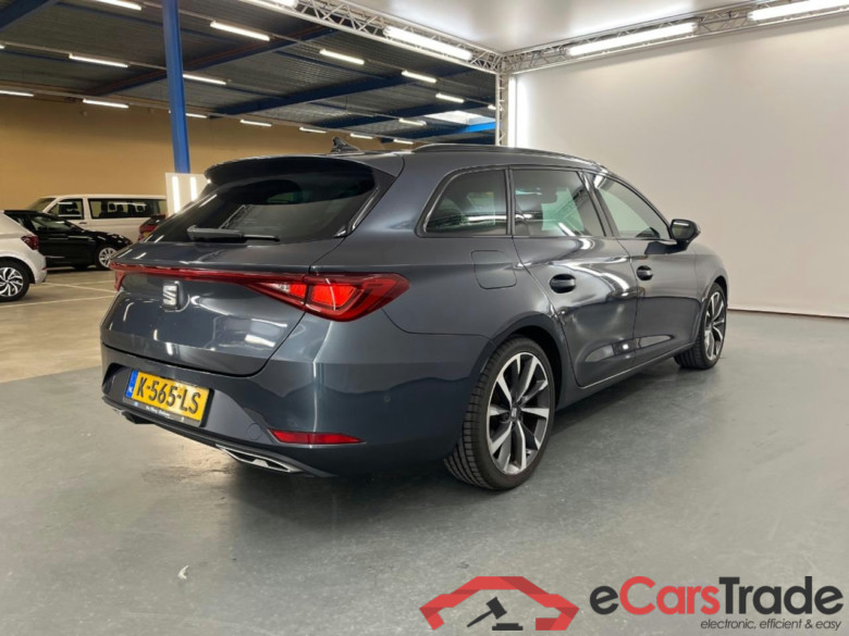 SEAT Leon Sportstourer 1.5 eTSI FR Launch Edition #4