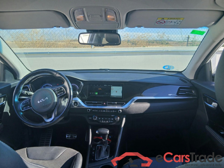 KIA Niro / 2019 / 5P / crossover 1.6 GDi HEV 104kW (141CV) Emotion (AC) #3
