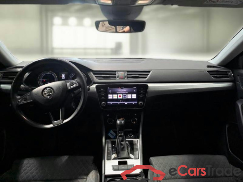 SKODA SUPERB WAGON / 2019 / 5P / STATION WAGON 2.0 TDI EVO 110KW EXECUTIVE DSG #3