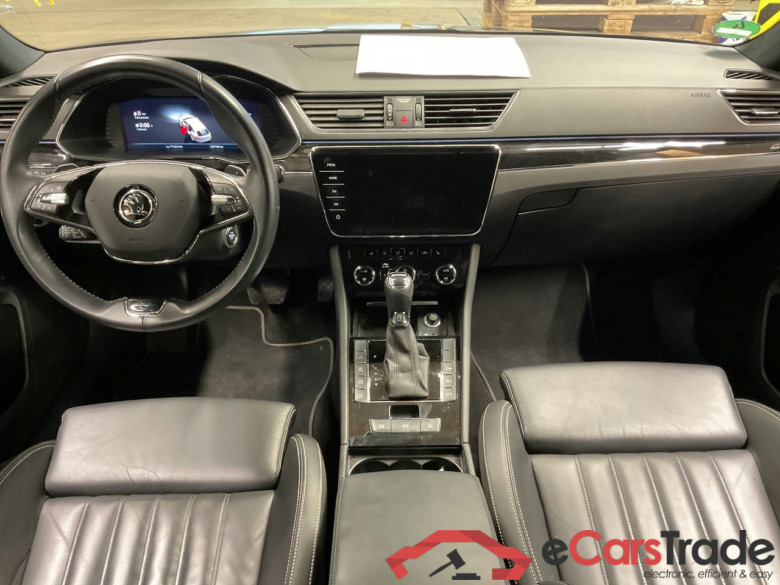 Superb Combi L&K iV 1.4 TSI Hybrid 160KW AT6 E6d #3