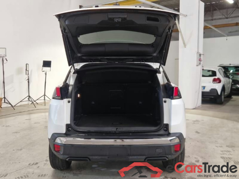 PEUGEOT 3008 / 2020 / 5P / SUV BLUEHDI 130 EAT8 SeS ALLURE #5