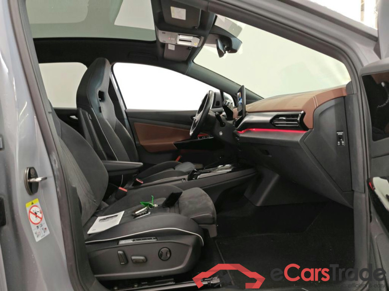 Volkswagen ID.4 77kWh Max Auto 5d #3
