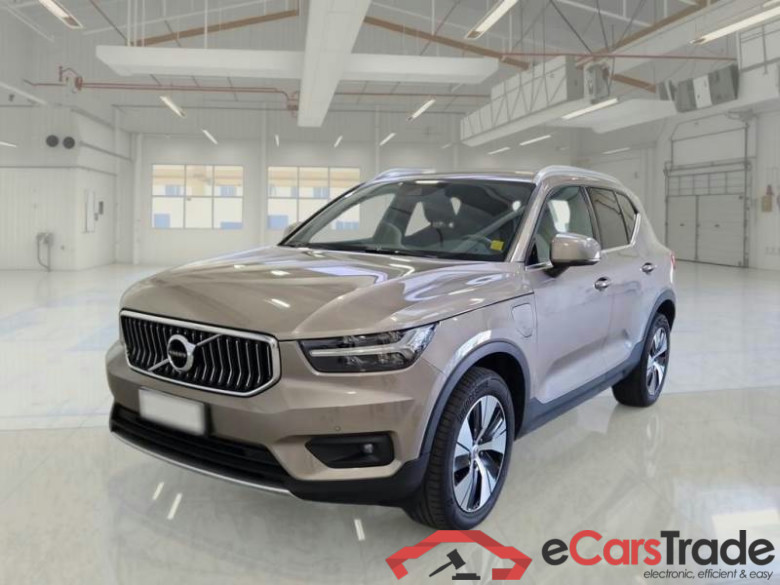 VOLVO XC40 / 2017 / 5P / SUV T4 PLUG-IN HYBRID AUTO RECH INSCRIP EXPR