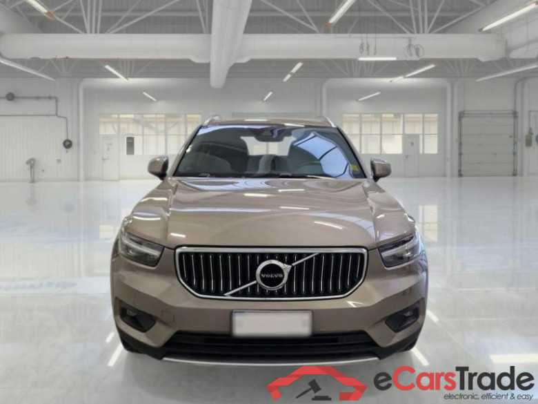 VOLVO XC40 / 2017 / 5P / SUV T4 PLUG-IN HYBRID AUTO RECH INSCRIP EXPR #6