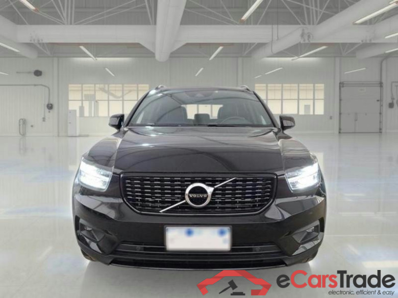 VOLVO XC40 / 2017 / 5P / SUV T5 PLUG-IN HYBRID AUTO RECHARGE R-DESIGN #6