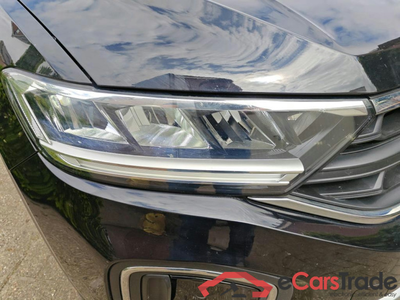 VOLKSWAGEN T-Roc 81 kW #4