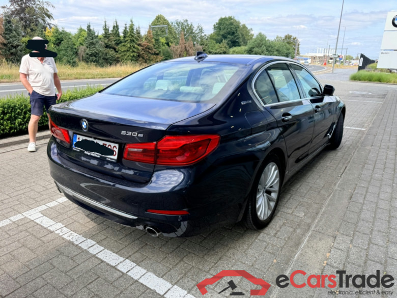 BMW 530e Plug-In Hybrid Aut. Pano Navi Leather KeylessGo Camera Klima PDC ... #3