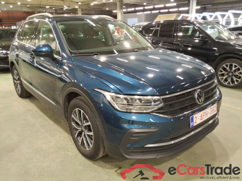 Volkswagen Tiguan 1.5 TSI Life Pano LED Head-Up Virtual ACC Navi KeylessGo Camera Klima PDC ... #4