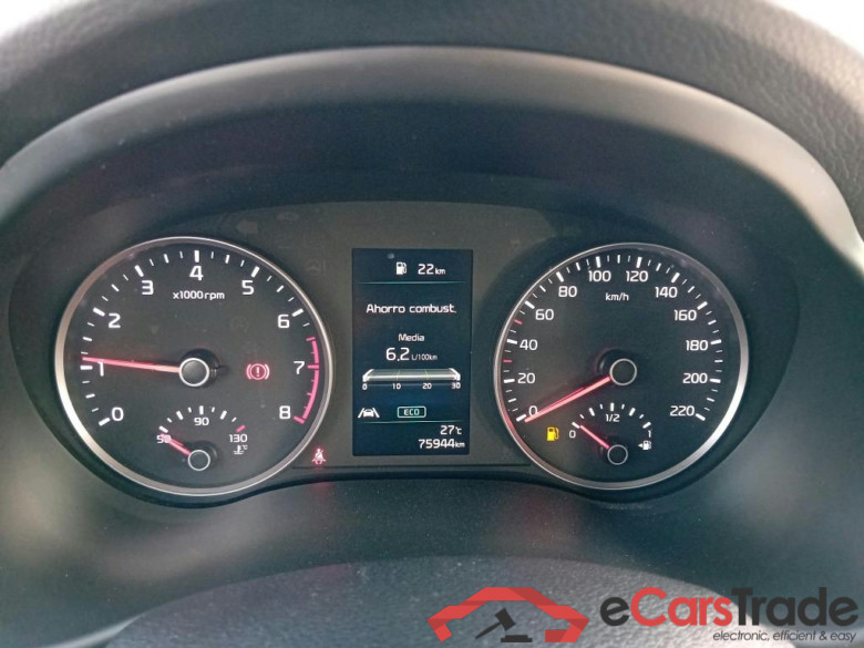 KIA Stonic / 2017 / 5P / todoterreno 1.0 T-GDi 88kW (120CV) MHEV iMT Drive #4
