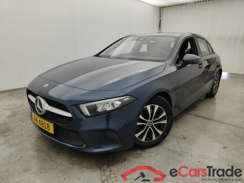 MERCEDES CLASSE A DIESEL (W177) A 180 d 116 Business Solution Essential 5d #2