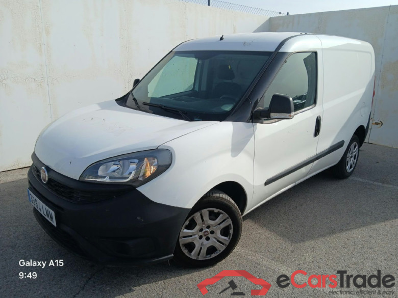 FIAT Doblò Cargo/2015/4P/furgón derivado de turismo Cargo SX 1.3 Mjet 70 kW (95 CV) #1