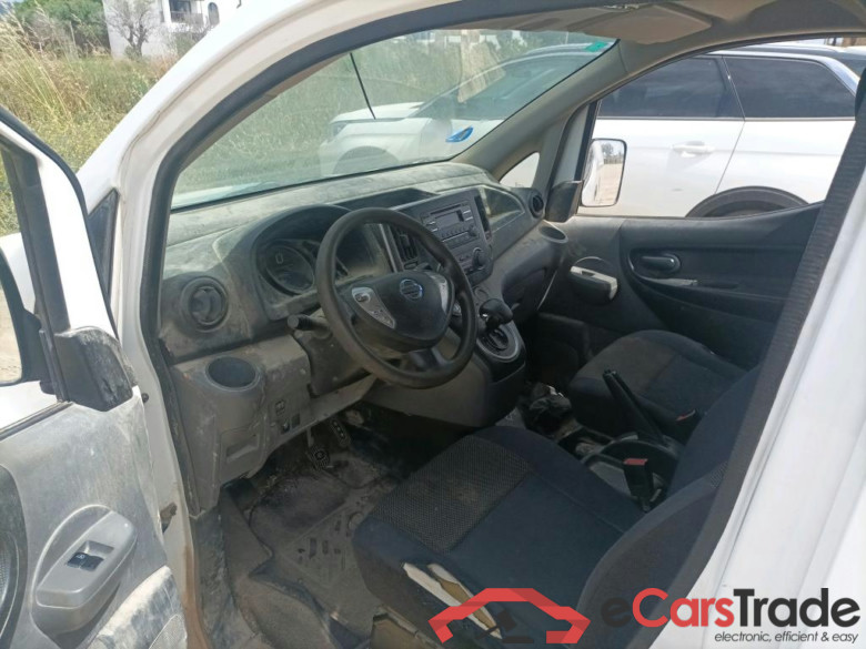 NISSAN e-NV200 / 2009 / 5P / furgón Furgón 5p 40 kWh PROFESIONAL #3