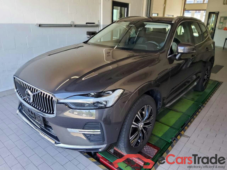 Volvo XC60 (03.2017->) DE - SUV5 B4 (Benzin) 2WD EU6d, Inscription Mild-Hybrid, (Facelift) 2021 - 2022
