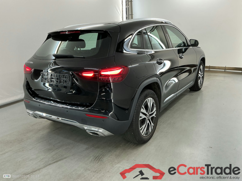 MERCEDES-BENZ GLA 1.3 GLA 250 E DCT LUXURY LINE #3