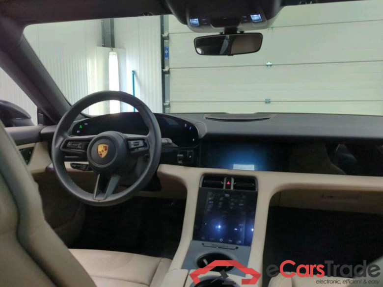 PORSCHE Taycan Performance 84kWh #3