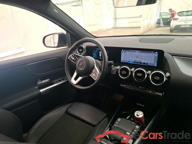 MERCEDES-BENZ GLA / 2020 / 5P / SUV 1.3 GLA 250 e BUSINESS LINE DCT #5