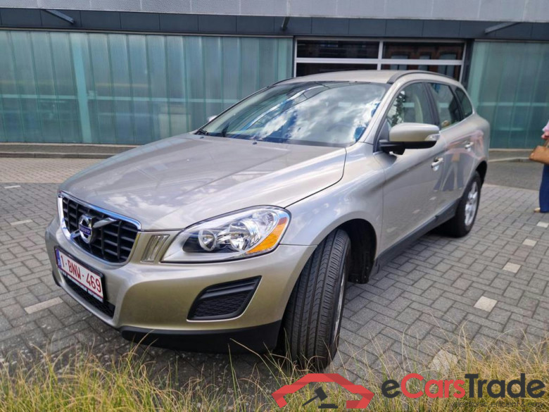 VOLVO XC60 Dsl XC60 2.0 D3 Momentum Geartronic #1