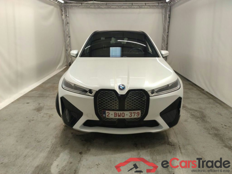 BMW iX xDrive40 5d #5