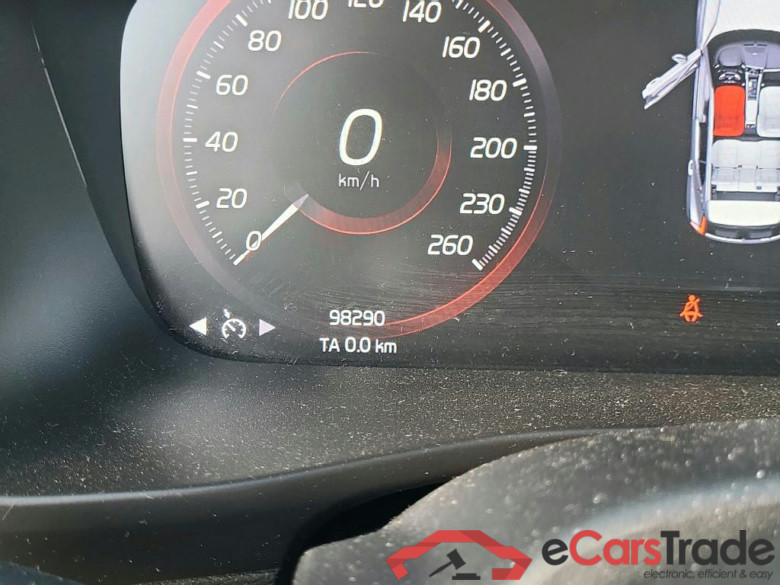 VOLVO XC40 / 2017 / 5P / todoterreno 1.5 T4 Twin Recharge Inscription Ex Auto #5