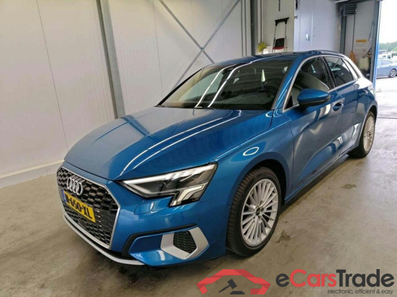 AUDI A3 Sportback 30 TFSI Adv edition