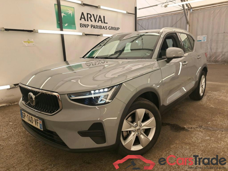 XC40 Momentum 2WD 2.0 #1