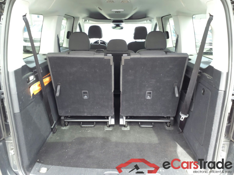 FORD Grand FORD Grand Tourneo 2,0 ECOBLUE 102 CV BVM TITANIUM  Titanium #2