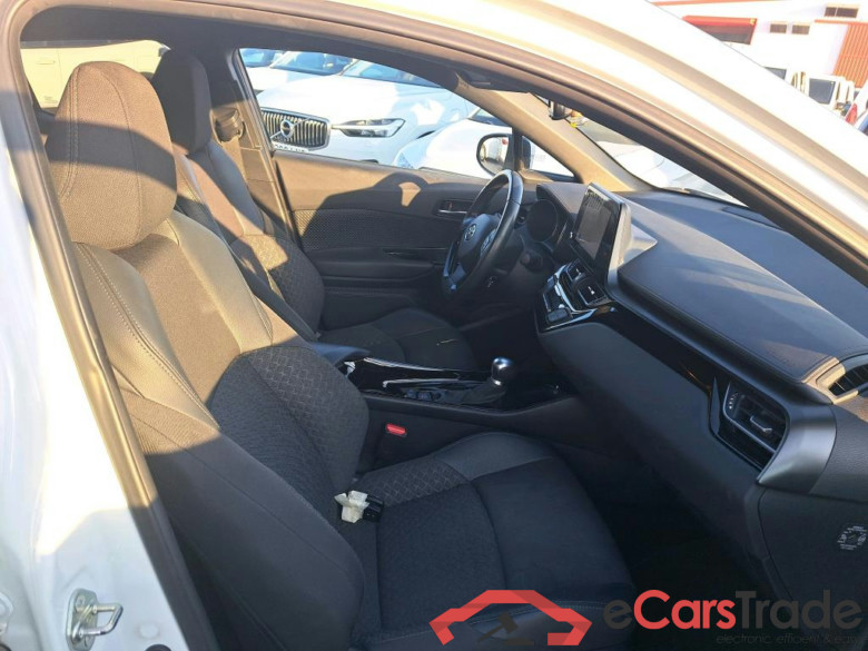 TOYOTA C-HR / 2019 / 5P / todoterreno 2.0 180H Advance #6