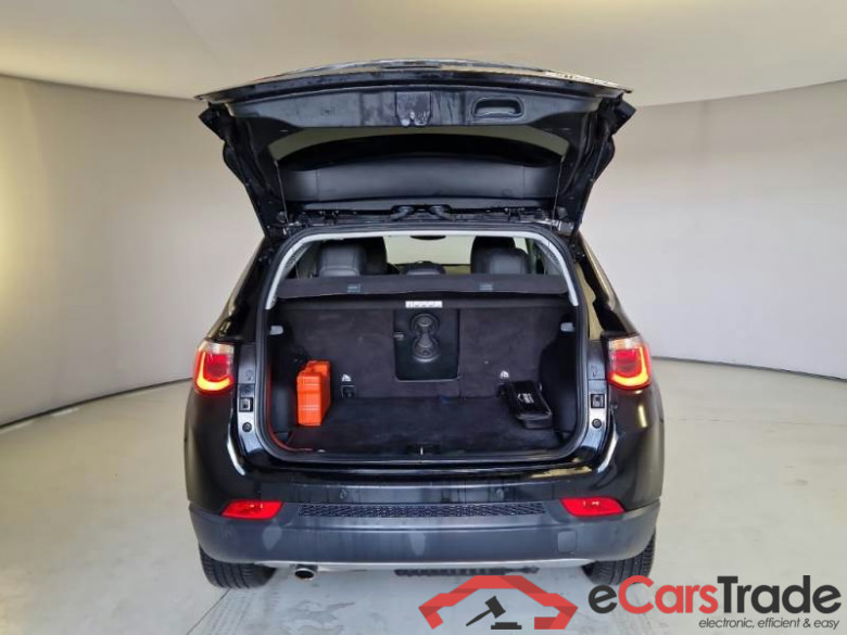 JEEP COMPASS / 2017 / 5P / SUV 1.6 MJET II 88KW LIMITED #4