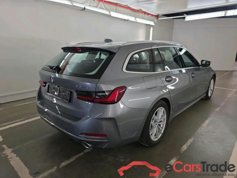 BMW 3 Reeks Touring 3 Reeks Touring 330e (215 kW) (PHEV) 215kW/292pk  5D/P Auto-8 - CO2 indicatief #4
