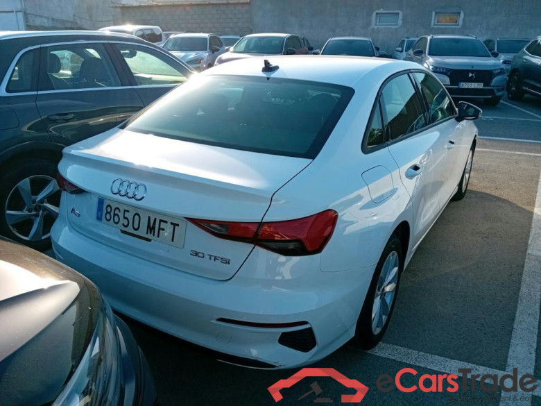 AUDI A3 / 2020 / 4P / sedán Sedan 30 TFSI 81kW (110CV) S tronic #2